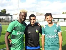 السيلاوي في المنتصف