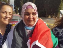 الاحتلال يوافق على إدخال الأسيرة المحررة نسرين أبوكميل لقطاع غزة