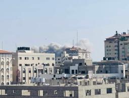 غزة تحت القصف.. 10 شهداء وعشرات الجرحى