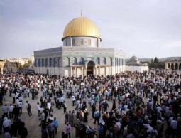حماس: اقتحامات المستوطنين للأقصى بما يسمى 