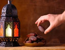 تعرف على دعاء إفطار رمضان 2023.. دعاء الصائم قبل الإفطار