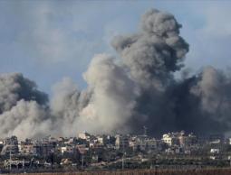 حرب الإبادة تدخل يومها الـ 215.. شهداء في قصف منازل مأهولة رفح ومدينة غزّة