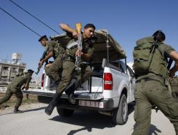 استشهاد مقاوم وفتى برصاص أجهزة أمن السلطة