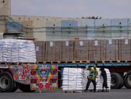 عائلات خانيونس تصدر بيانًا عاجلًا بشأن سرقة شاحنات الوقود وتطالب بالتدخل الفوري