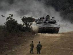 جيش الاحتلال يبدأ سحب آلياته من وسط مدينة رفح مع اقتراب سريان الهدنة