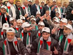 مكتب إعلام الأسرى: وصول 15 أسيرًا فلسطينيًا محررًا إلى تركيا تنفيذاً لشرط الإبعاد