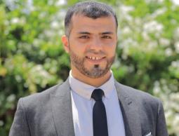 الصحافي محمد عبد العزيز .