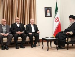 الخامنئي: أهل غزة تغلبوا على(إسرائيل) و لا تأثير للتهديدات الأمريكية على إيران والمقاومة