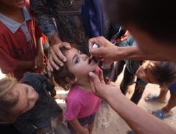 وزارة الصحة تحذر من تفشي شلل الأطفال في غزة بسبب منع اللقاحات