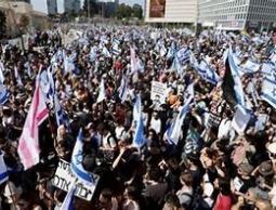 غضب شعبي يتصاعد.. مستقبل نتنياهو على مفترق طرق!