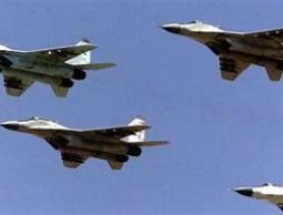 11 شهيدًا و15 جريحًا في قصف أمريكي على حي سكني بمحافظة الحوك في اليمن