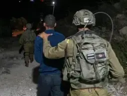 مكتب إعلام الأسرى يدين حملة اعتقالات الاحتلال بحق محرري صفقة(طوفان الأحرار)