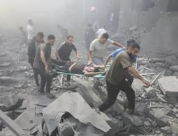 10 شهداء وإصابات جراء قصف الاحتلال لمنزل في حي الصبرة