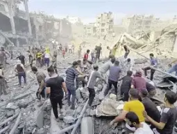 المكتب الإعلامي الحكومي يدين ارتكاب الاحتلال لمجزرة جديدة برفح