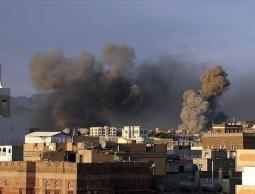 غارات إسرائيلية على صنعاء والدفاعات الجوية اليمنية تتصدى لها