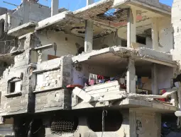 20 ألف منزل مهدد بالانهيار.. والمواطنون بلا بدائل