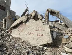 المفقودون تحت الأنقاض بلا قبور… وأهاليهم يدفنون وجع الانتظار