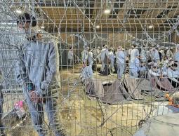 الأسرى في السجون