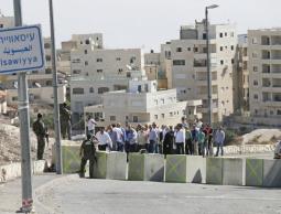 تفكيك الجغرافيا والهوية.. الاحتلال يعزل القدس عن باقي الضفة الغربية 