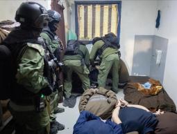 الشتاء كسلاح قمع.. أسرى يتجمّدون في زنازين تتحول إلى 