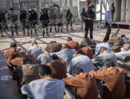 داخل سجن ركيفت: قمع وإهمال يهددان حياة الأسرى الفلسطينيين