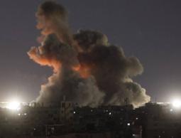 خروقات متواصلة.. شهيدان في قصف الاحتلال منزلاً شرق مدينة غزة