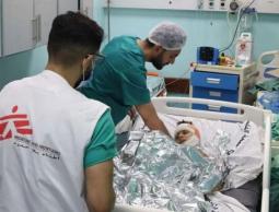أطباء بلا حدود تحذر من عواقب كارثية لوقف عملها في غزة