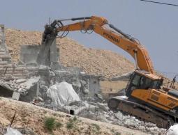 حتى الطريق إلى المدرسة مرعب.. واقع حياة قرية عين الديوك بين هجمات المستوطنين اليومية