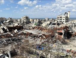 غزة تفقد 10% من سكانها: دراسة للغارديان واعتراف 