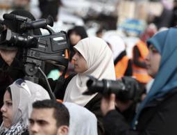 تقرير يرصد انتهاكات الاحتلال ضد صحفيات فلسطين