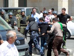 جانب من اعتقالات السلطة بحق أنصار حماس بالضفة (أرشيف)