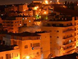 مواجهات واقتحام منزل شهيد بـ "أبو ديس" بالقدس