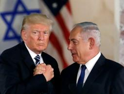 ما تفاصيل "صفقة القرن" التي كشفها عريقات؟