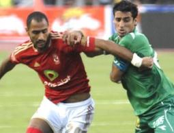 شوقي في إحدى مباريات الأهلي بالدوري المصري