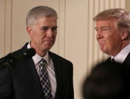 الرئيس الأمريكي الجديد ترمب