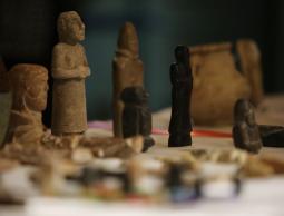  نهب الآثار بالعراق وسوريا وبيعها في السوق السوداء أصبح مصدر تمويل لتنظيم الدولة