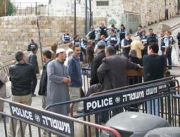 الاحتلال يرفع القيود عن الصلاة بالأقصى الجمعة  