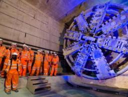 أعمال في النفق