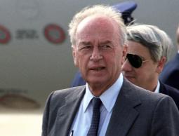  رئيس الوزراء "الإسرائيلي" الأسبق إسحاق رابين (الأرشيف)