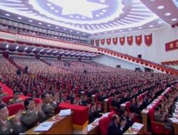 جانب من المشاركين في المؤتمر العام للحزب الحاكم بكوريا الشمالية 