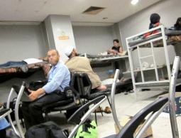 محتجزون فلسطينيون بمطار القاهرة (الأرشيف)