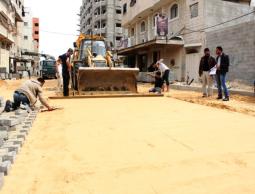 المشاريع القطرية ستساهم بعودة آلاف المتعطلين لإعمالهم