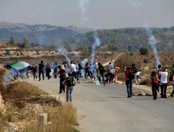 اصابات بالاختناق خلال مواجهات غرب جنين