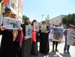 أسير جديد ينضم لقائمة المضربين عن الطعام