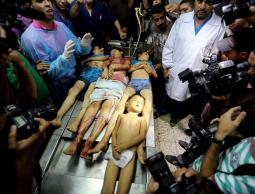 أطفال استشهدوا جراء قصف لطائرات الاحتلال بغزة "أرشيفية"