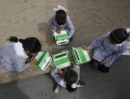 أجهزة منه في مدارس الأونروا بغزة