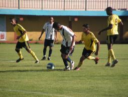 جانب من مباراة الهلال والتفاح