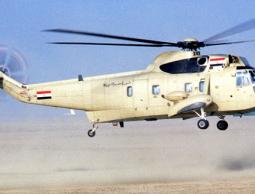 طائرة مصرية تحلق (أرشيف)