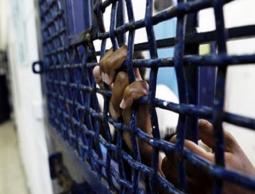 "الصحة": وضع الأسير أبو دياك حرج جداً