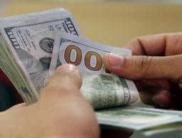 العملات: الدولار يستقر على الارتفاع مقابل الشيقل